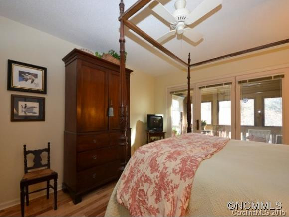 404 SPANISH OAK LANE - Photo 15