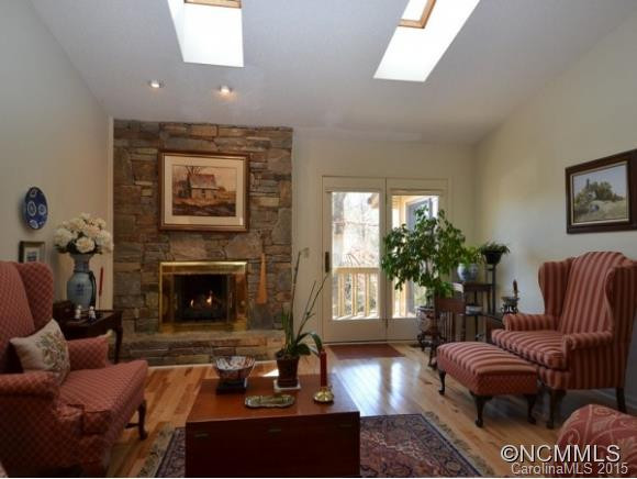 404 SPANISH OAK LANE - Photo 4