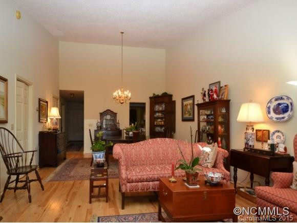 404 SPANISH OAK LANE - Photo 5