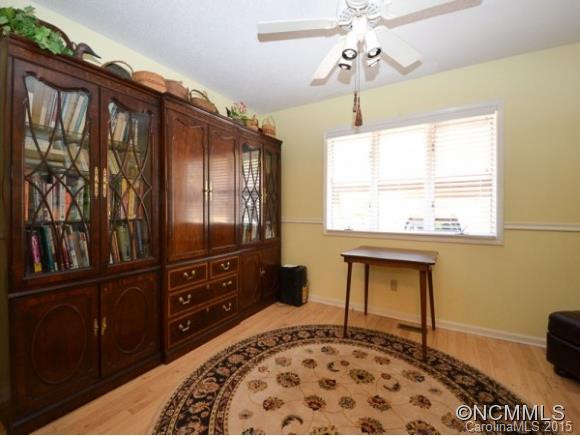 404 SPANISH OAK LANE - Photo 10