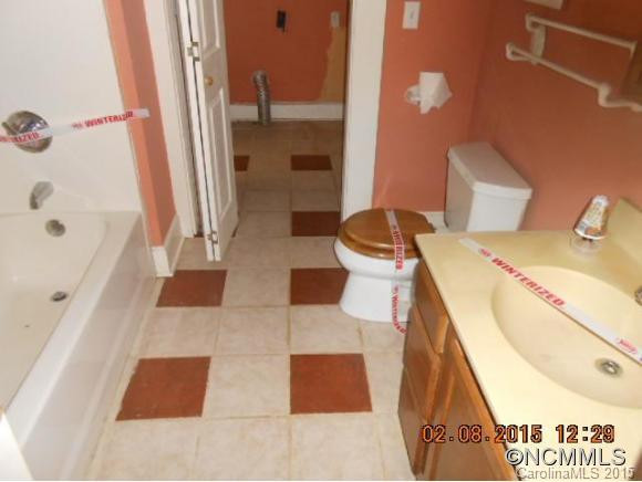  - Photo 5
