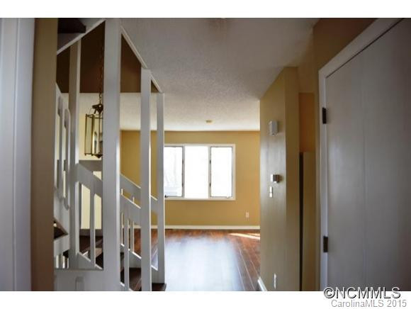 23 Hollybrook Dr - Photo 2
