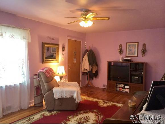 21 Bassett Road - Photo 3