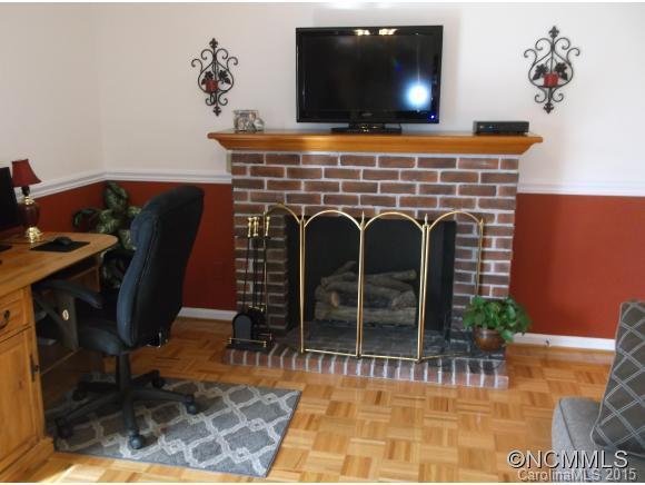 365 Park Knoll Drive - Photo 14
