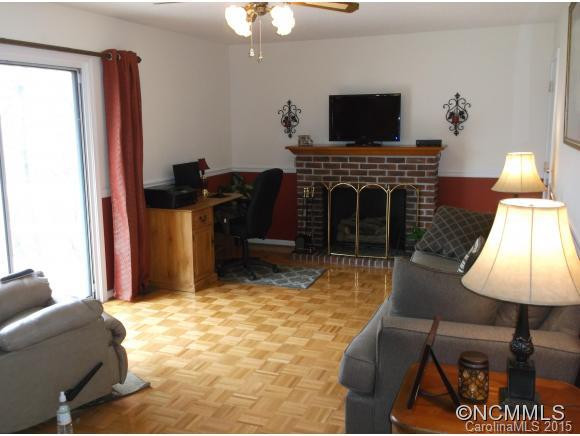 365 Park Knoll Drive - Photo 3