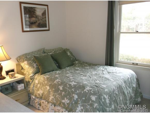 365 Park Knoll Drive - Photo 8