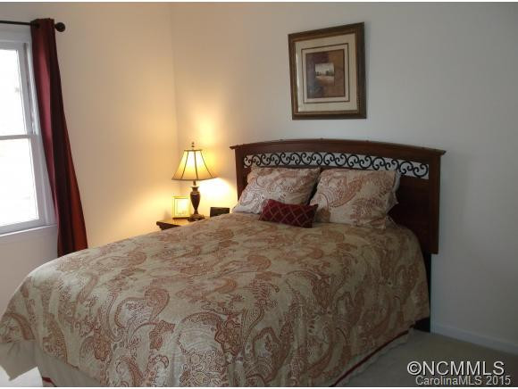 365 Park Knoll Drive - Photo 9