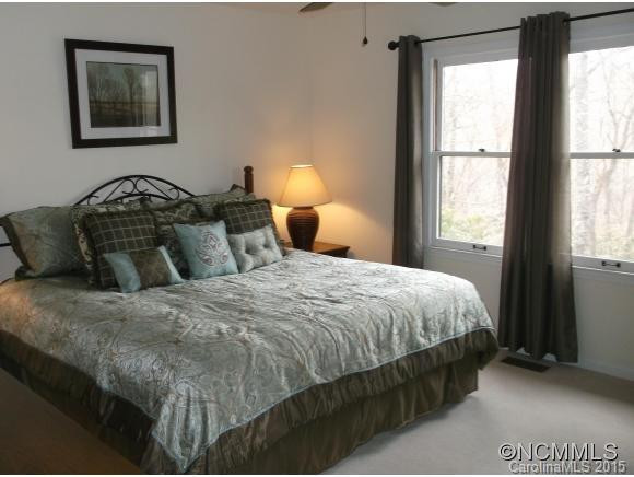 365 Park Knoll Drive - Photo 10