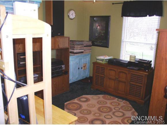 48 Katie Drive - Photo 14
