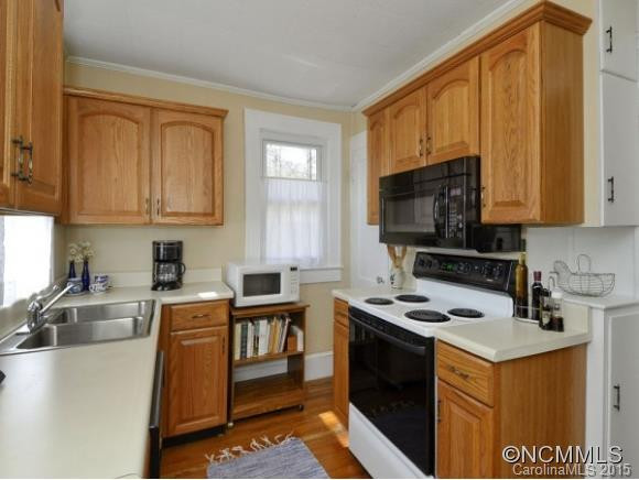 142 KATIE DRIVE - Photo 8