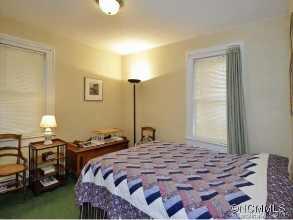 142 KATIE DRIVE - Photo 9