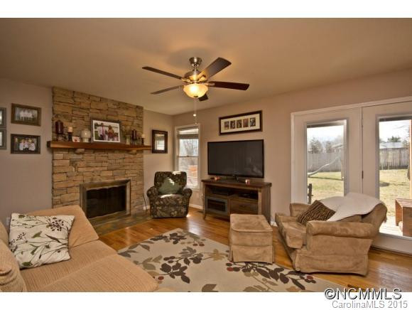 17 Eden Glen Rd - Photo 3