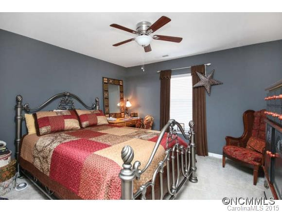 32 Old Salem - Photo 17