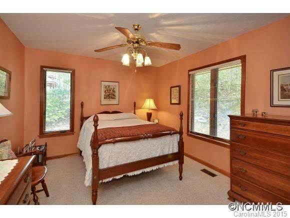 135 Woodburn Drive - Photo 15