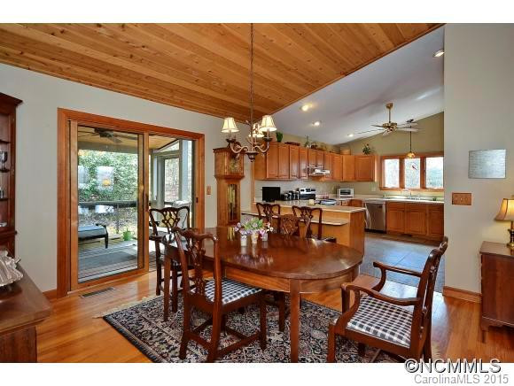 135 Woodburn Drive - Photo 8