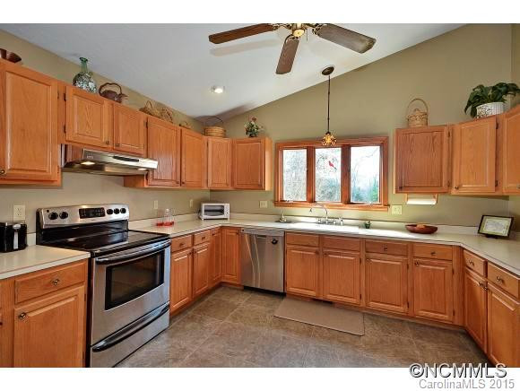 135 Woodburn Drive - Photo 10