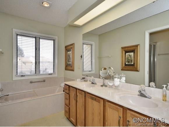 132 CLOVERLEAF LANE - Photo 11