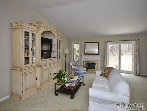 132 CLOVERLEAF LANE - Photo 5