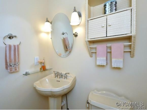 64 PRO COURT DRIVE - Photo 18