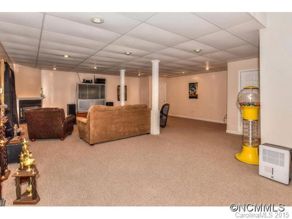 13 Wolf Ridge Road - Photo 18