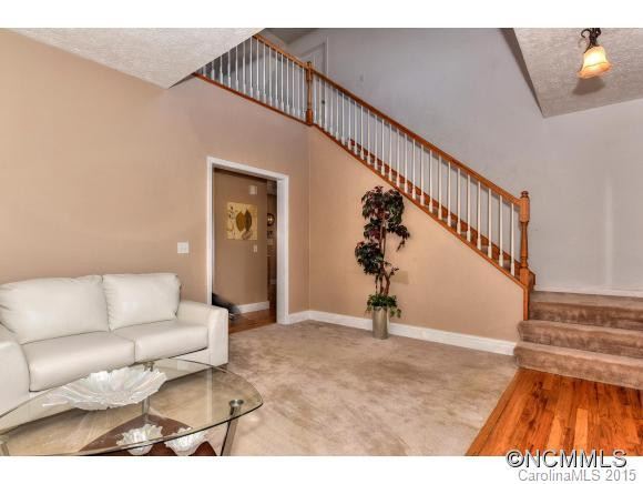 13 Wolf Ridge Road - Photo 3