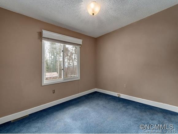 17 CHIPPING GREEN DRIVE - Photo 11