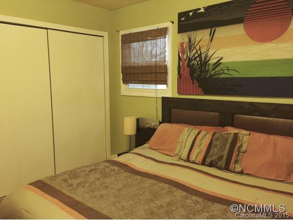 286 Fairfax Avenue - Photo 11