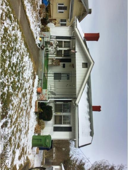 63 Baker Avenue - Photo 2