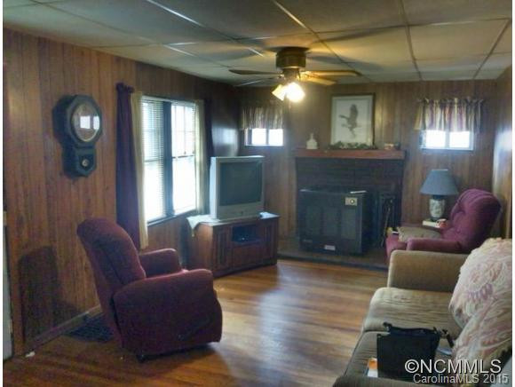 63 Baker Avenue - Photo 4