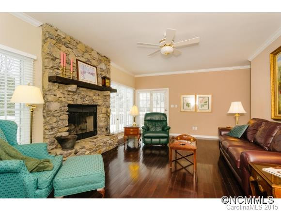 84 Hillcrest Dr - Photo 2