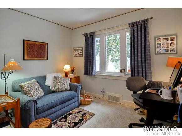 811 Carolina Drive - Photo 12