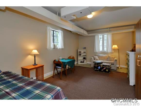 811 Carolina Drive - Photo 14