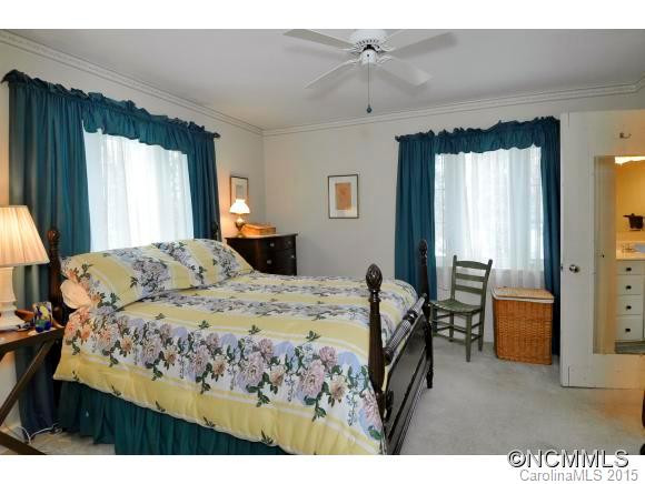 811 Carolina Drive - Photo 9