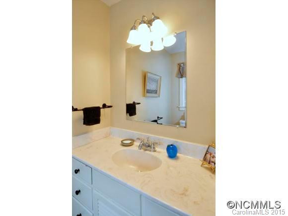811 Carolina Drive - Photo 10