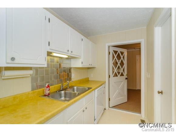 119 W. Sweetbriar Lane - Photo 10