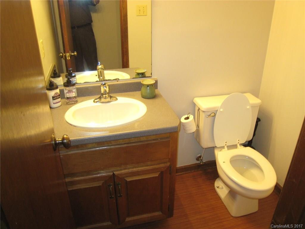 1373 Everett Road - Photo 12