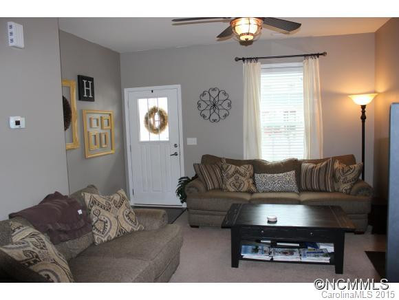 28 Daphne Drive - Photo 9