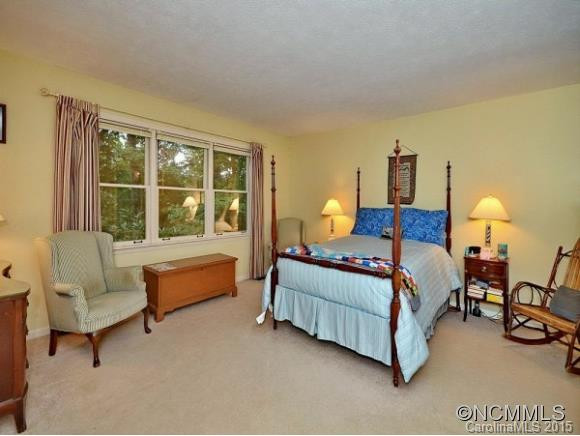 234 HAYWOOD KNOLLS DRIVE - Photo 11