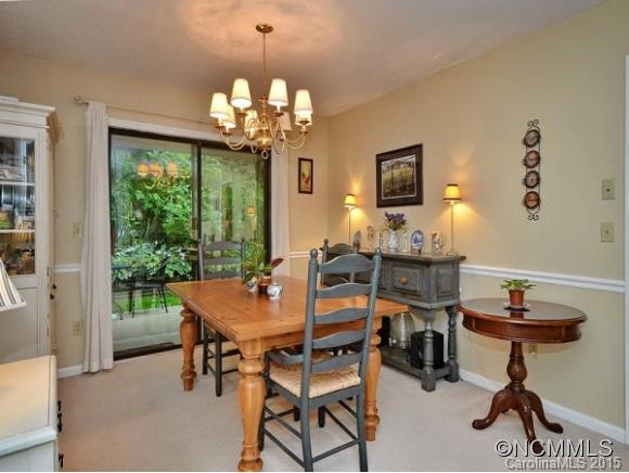 234 HAYWOOD KNOLLS DRIVE - Photo 5