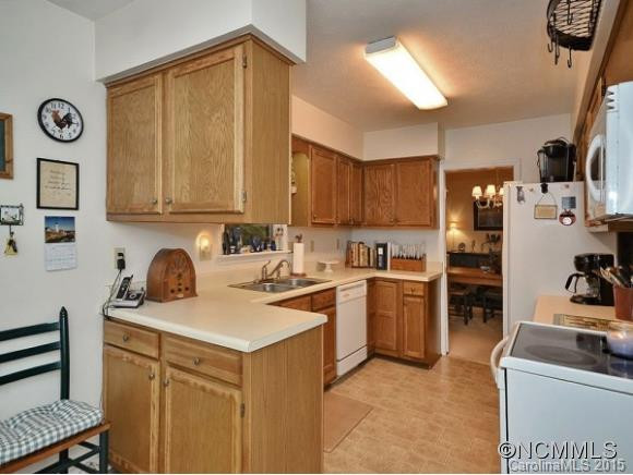 234 HAYWOOD KNOLLS DRIVE - Photo 7
