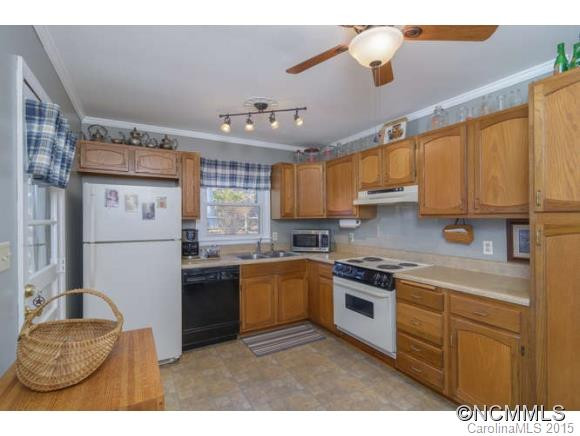 306 Foxcroft - Photo 3