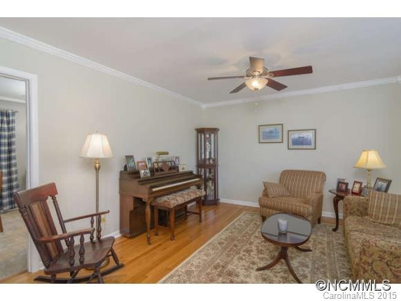 306 Foxcroft - Photo 6