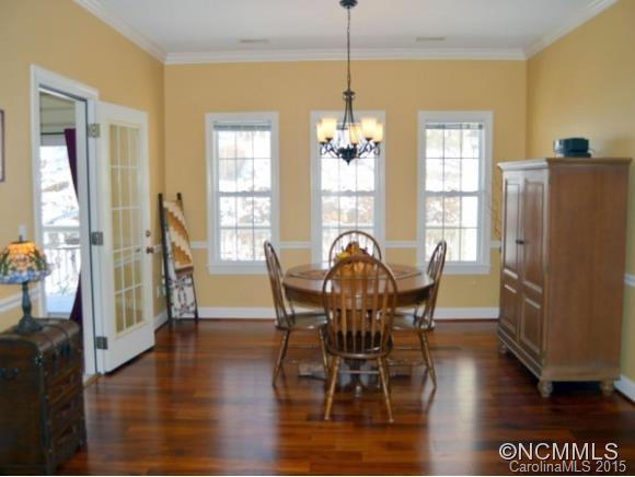 617 CARRIAGE COMMONS DR - Photo 5