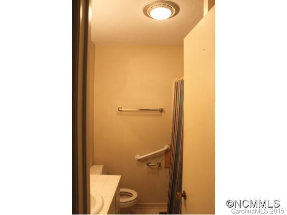 104 Sherwood Dr - Photo 11