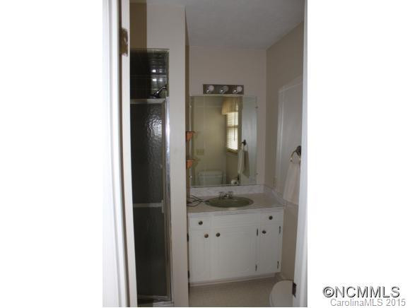 104 Sherwood Dr - Photo 14