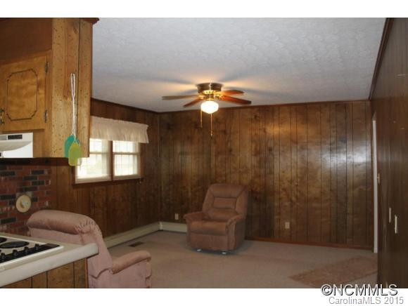 104 Sherwood Dr - Photo 8