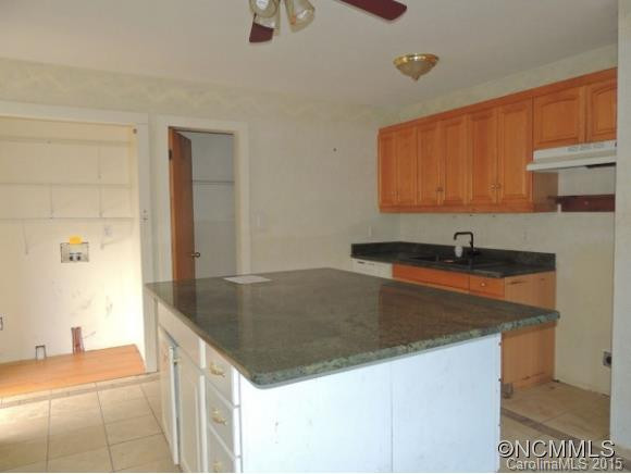 120 Greenview - Photo 2