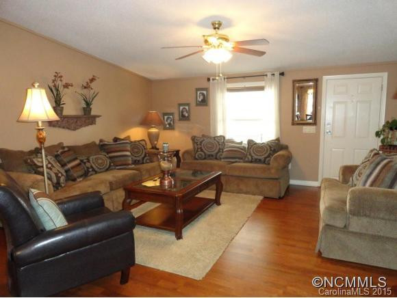 102 Sheila Ct. - Photo 4