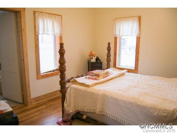 1809 Windsor Drive - Photo 14