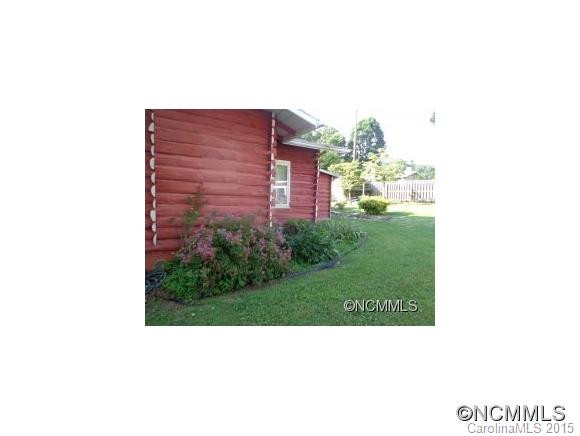 1809 Windsor Drive - Photo 4
